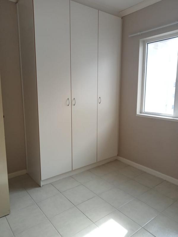 To Let 1 Bedroom Property for Rent in Maitland Western Cape